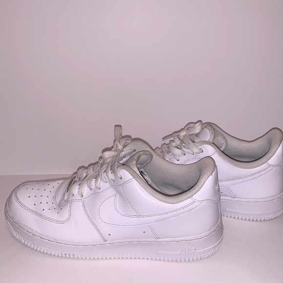 Nike Air Force 1 - Picture 4 of 5